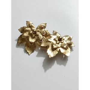 Vintage Sarah Coventry Gold Leaf Clip-on Earring Big Fun and Funky Fashion (jb3c